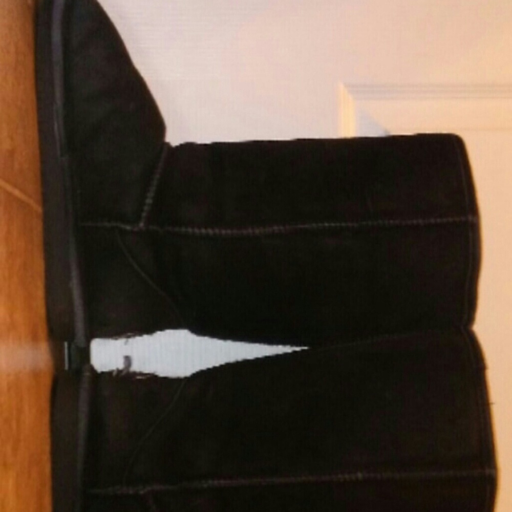 Tall, black, Bearpaw boots